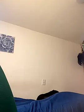 baby lizy online show from 10/28/25, 06:54