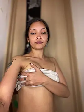 baby lizy online show from 07/02/26, 03:23
