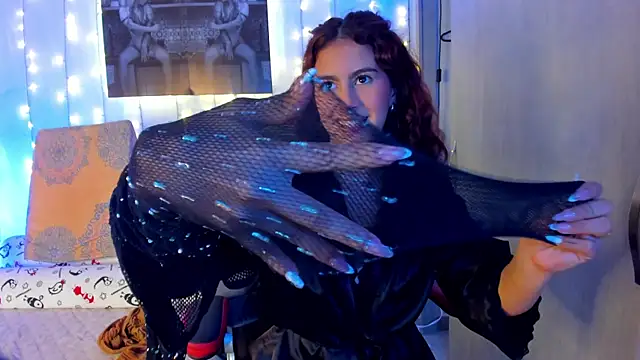 Sophiee Hill online show from 03/18/25, 08:58