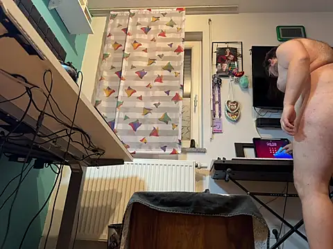 Snapshot of BigAssChubby chatting on 01/03/25, 04:00 BigAssChubby online show from 01/03/25, 04:00