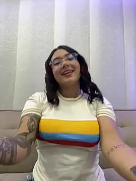 camianddanna online show from 11/15/25, 11:21