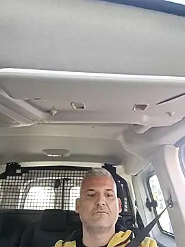 Snapshot of Holaluz2 chatting on 11/21/25, 02:49 Holaluz2 online show from 11/21/25, 02:49