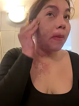 WhiteWomen online show from 09/28/25, 07:08