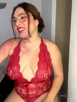 WhiteWomen online show from 11/19/25, 10:43