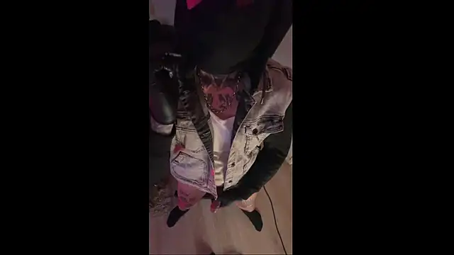 Snapshot of LuggiJack chatting on 01/01/25, 08:13 LuggiJack online show from 01/01/25, 08:13