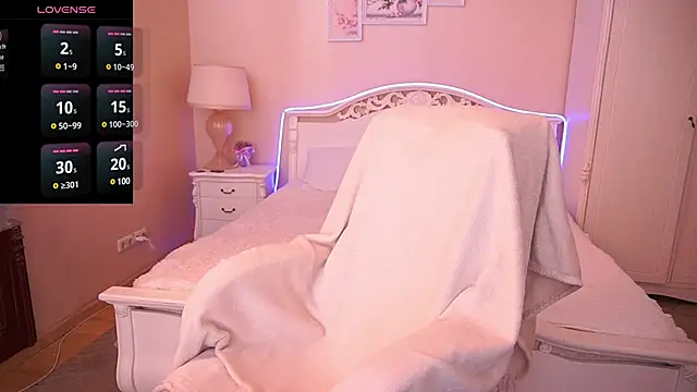 MirandaWong online show from 01/29/25, 11:51