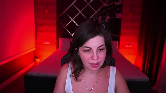 MirandaWong online show from 09/21/25, 07:15