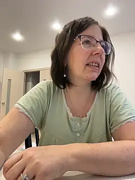 B Bonya m online show from 11/06/25, 04:24