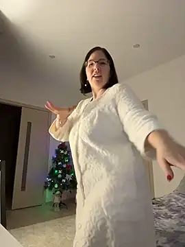 B Bonya m online show from 12/14/25, 04:29