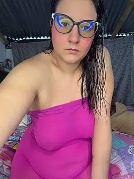 Snapshot of Soe_Lara chatting on 08/05/26, 01:36 Soe Lara online show from 08/05/26, 01:36