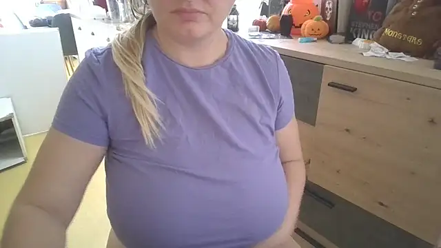 Meliss Official9 online show from 10/24/25, 08:55