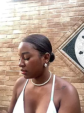 Snapshot of AkiraHomers chatting on 01/17/25, 02:50 AkiraHomers online show from 01/17/25, 02:50