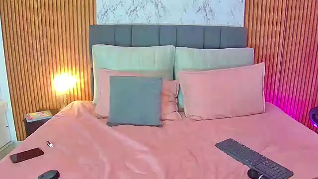 Snapshot of AkiraHomers chatting on 02/10/25, 02:37 AkiraHomers online show from 02/10/25, 02:37