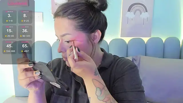 curvy rousi online show from 10/28/25, 11:36