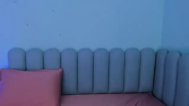 curvy rousi online show from 11/23/25, 11:43