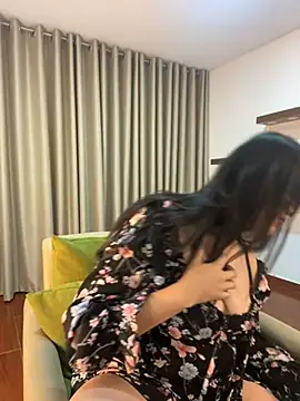 Snapshot of Alice_Biel chatting on 12/26/24, 03:38 Alice Biel online show from 12/26/24, 03:38