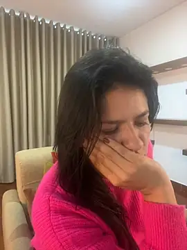 Snapshot of Alice_Biel chatting on 01/20/25, 02:36 Alice Biel online show from 01/20/25, 02:36