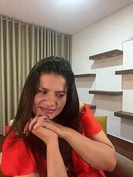 Snapshot of Alice_Biel chatting on 02/12/25, 02:03 Alice Biel online show from 02/12/25, 02:03