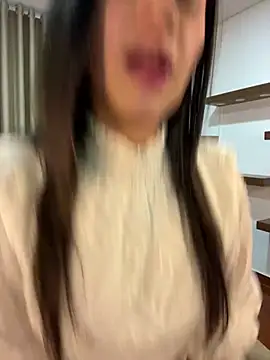 Snapshot of Alice_Biel chatting on 02/25/25, 09:46 Alice Biel online show from 02/25/25, 09:46