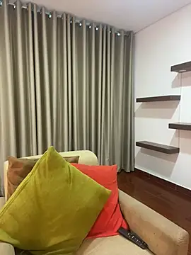 Snapshot of Alice_Biel chatting on 03/22/25, 11:42 Alice Biel online show from 03/22/25, 11:42