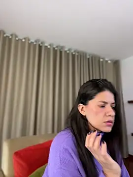 Snapshot of Alice_Biel chatting on 06/15/26, 02:41 Alice Biel online show from 06/15/26, 02:41
