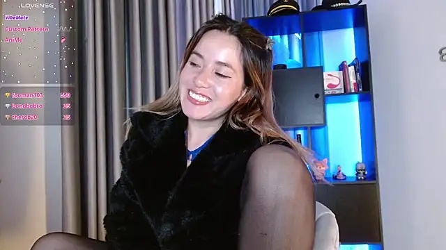 Snapshot of sexfire_lalita chatting on 02/16/25, 08:11 sexfire lalita online show from 02/16/25, 08:11