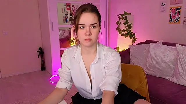 LindaRobertz online show from 03/04/25, 09:07