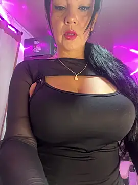 Hot beauty   online show from 09/16/25, 03:40