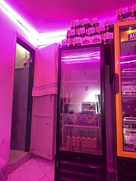 Snapshot of Hot_beauty__ chatting on 02/23/26, 02:09 Hot beauty online show from 02/23/26, 02:09