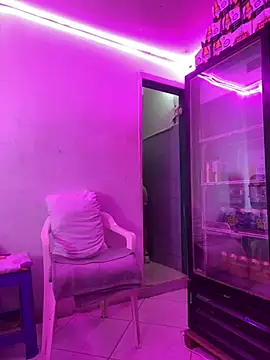 Snapshot of Hot_beauty__ chatting on 02/26/26, 03:27 Hot beauty online show from 02/26/26, 03:27