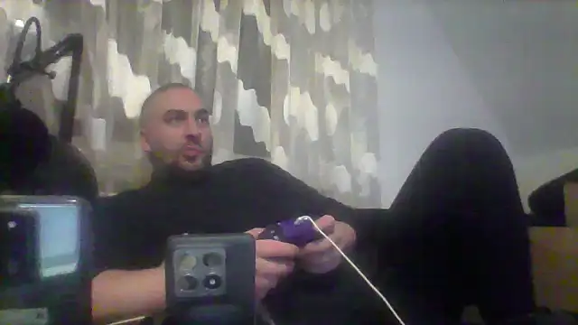 Snapshot of NewyorkDimi chatting on 01/19/25, 11:43 NewyorkDimi online show from 01/19/25, 11:43