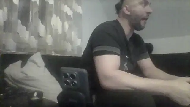 Snapshot of NewyorkDimi chatting on 01/24/25, 02:18 NewyorkDimi online show from 01/24/25, 02:18