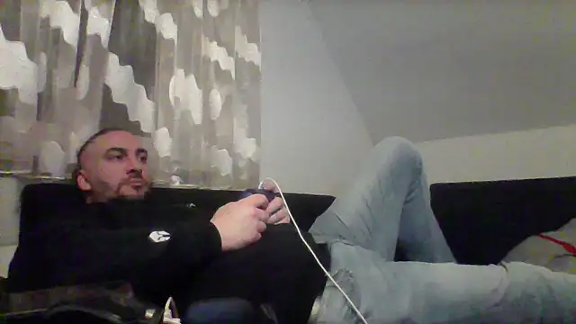 Snapshot of NewyorkDimi chatting on 02/20/25, 11:54 NewyorkDimi online show from 02/20/25, 11:54