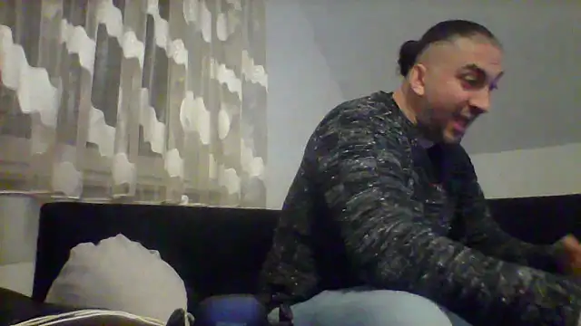 Snapshot of NewyorkDimi chatting on 03/06/25, 12:10 NewyorkDimi online show from 03/06/25, 12:10