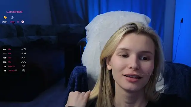 Snapshot of elsa_limerence chatting on 12/09/24, 10:54 elsa limerence online show from 12/09/24, 10:54