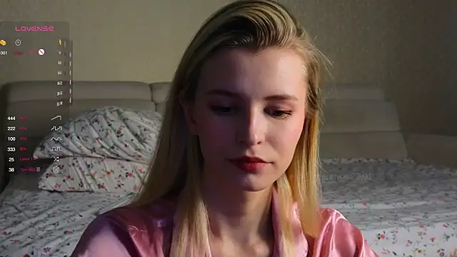 Snapshot of elsa_limerence chatting on 01/22/25, 06:52 elsa limerence online show from 01/22/25, 06:52