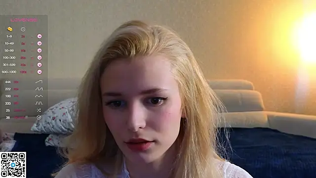 Snapshot of elsa_limerence chatting on 02/01/25, 09:54 elsa limerence online show from 02/01/25, 09:54