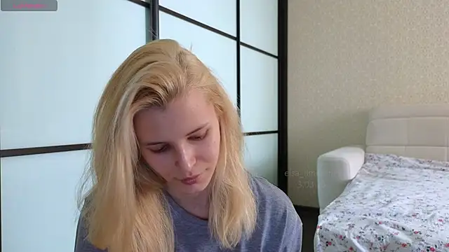 Snapshot of elsa_limerence chatting on 03/03/25, 08:05 elsa limerence online show from 03/03/25, 08:05