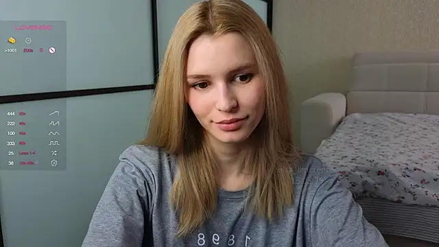 Snapshot of elsa_limerence chatting on 03/15/25, 07:09 elsa limerence online show from 03/15/25, 07:09