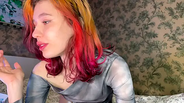 Evvie Summn1 online show from 03/10/25, 04:46