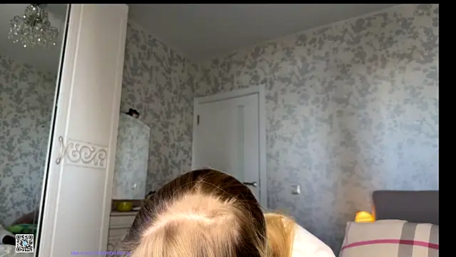 Evvie Summn1 online show from 10/05/25, 03:49