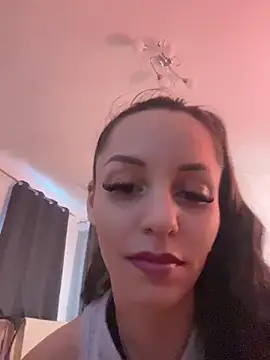 Chiara0102 online show from 05/19/26, 05:30