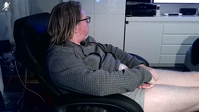 VSteph online show from 10/19/25, 07:47