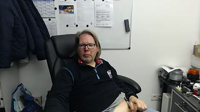 VSteph online show from 11/26/25, 04:19