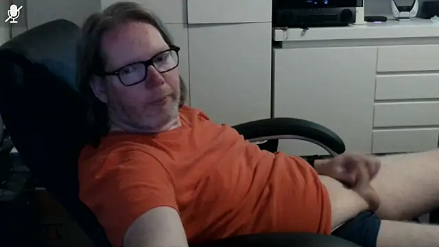 Snapshot of VSteph chatting on 06/17/26, 09:27 VSteph online show from 06/17/26, 09:27