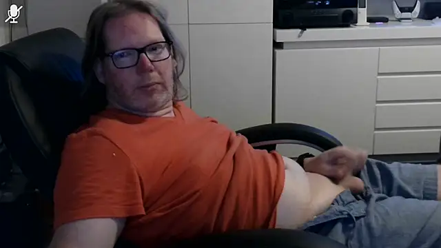 Snapshot of VSteph chatting on 07/04/26, 09:10 VSteph online show from 07/04/26, 09:10