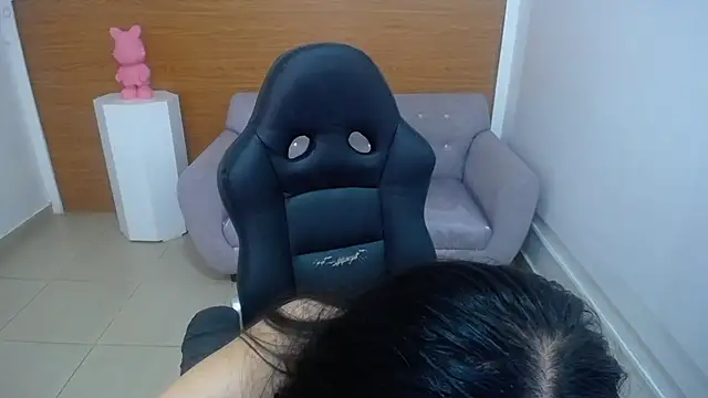 Chinatsu t online show from 12/19/25, 12:56