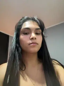 Snapshot of sc4ry_girl1 chatting on 12/18/24, 02:53 sc4ry girl1 online show from 12/18/24, 02:53