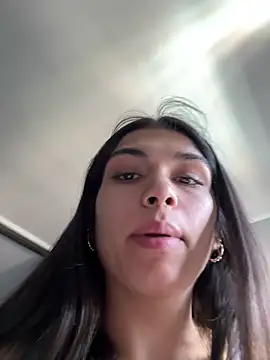 Snapshot of sc4ry_girl1 chatting on 01/02/25, 04:46 sc4ry girl1 online show from 01/02/25, 04:46