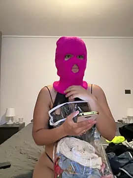 Snapshot of sc4ry_girl1 chatting on 01/23/25, 02:44 sc4ry girl1 online show from 01/23/25, 02:44